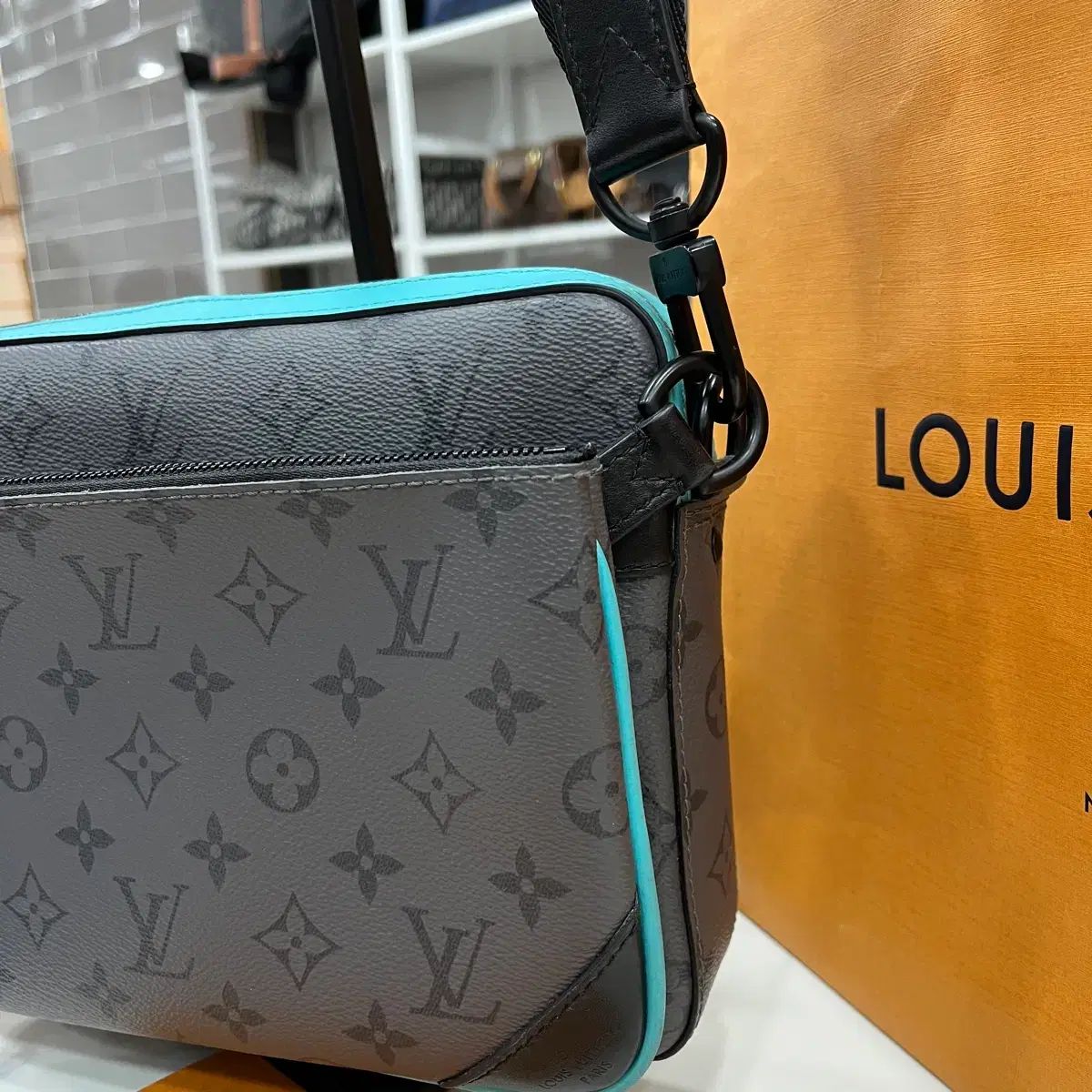 正規品 Louis Vuitton ルイヴィトン ザ・クワイズ トリ オ メッセンジャーバッグ