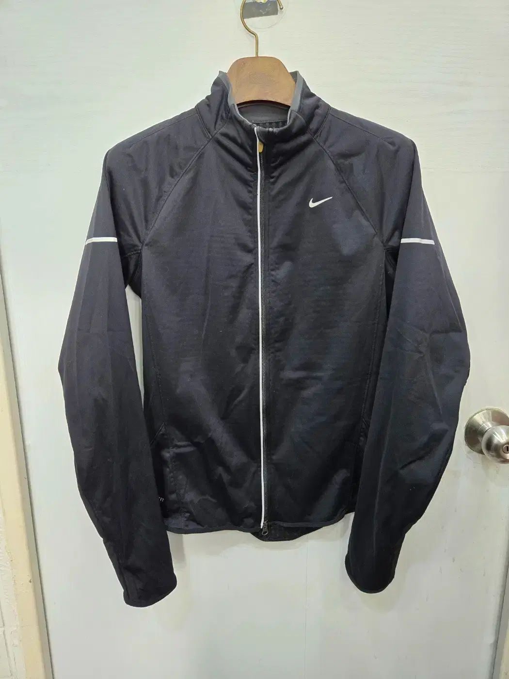 M 95 )) NIKE ナイキ アウター スタイリッシュなデザイン アウター