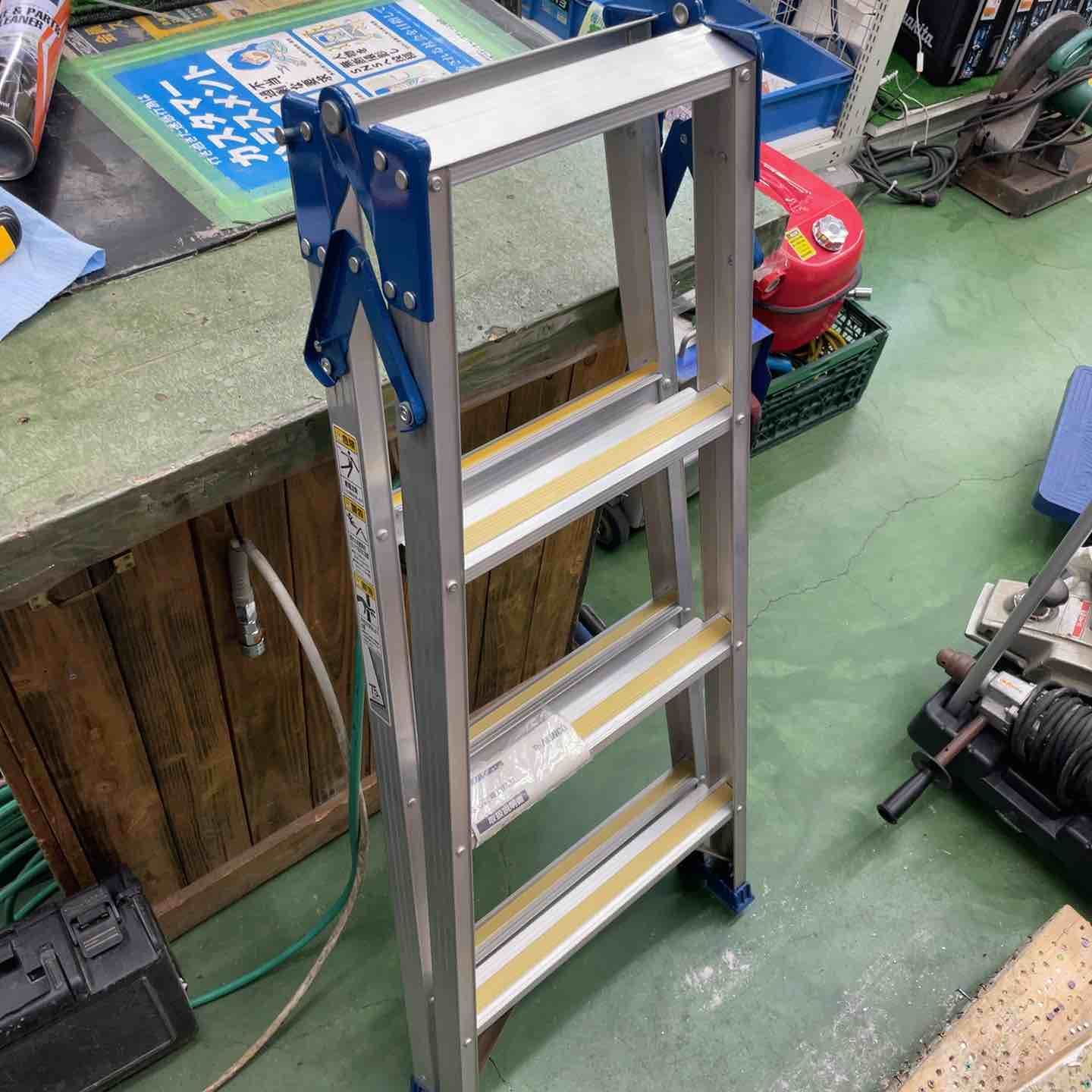 アルインコ ALINCO はしご兼用脚立 1.11m 最大使用質量100kg MXJ120F【桶川店】
