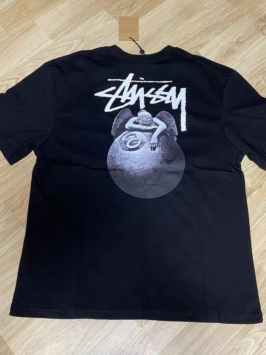 STUSSY 8ボール エンジェル ブラック 半袖Tシャツ