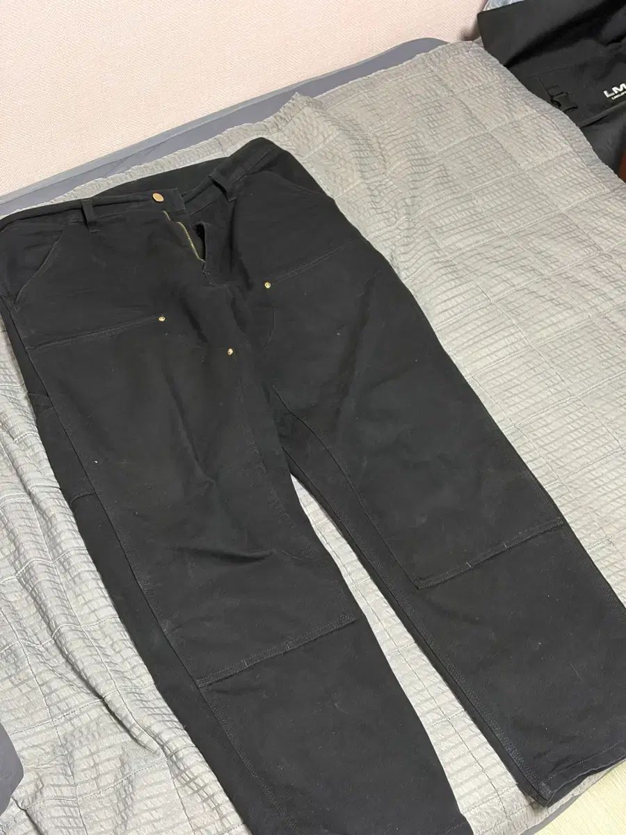 Carhartt WIP ダブルニー ブラック デニム 出品(34x32) 10,675円
