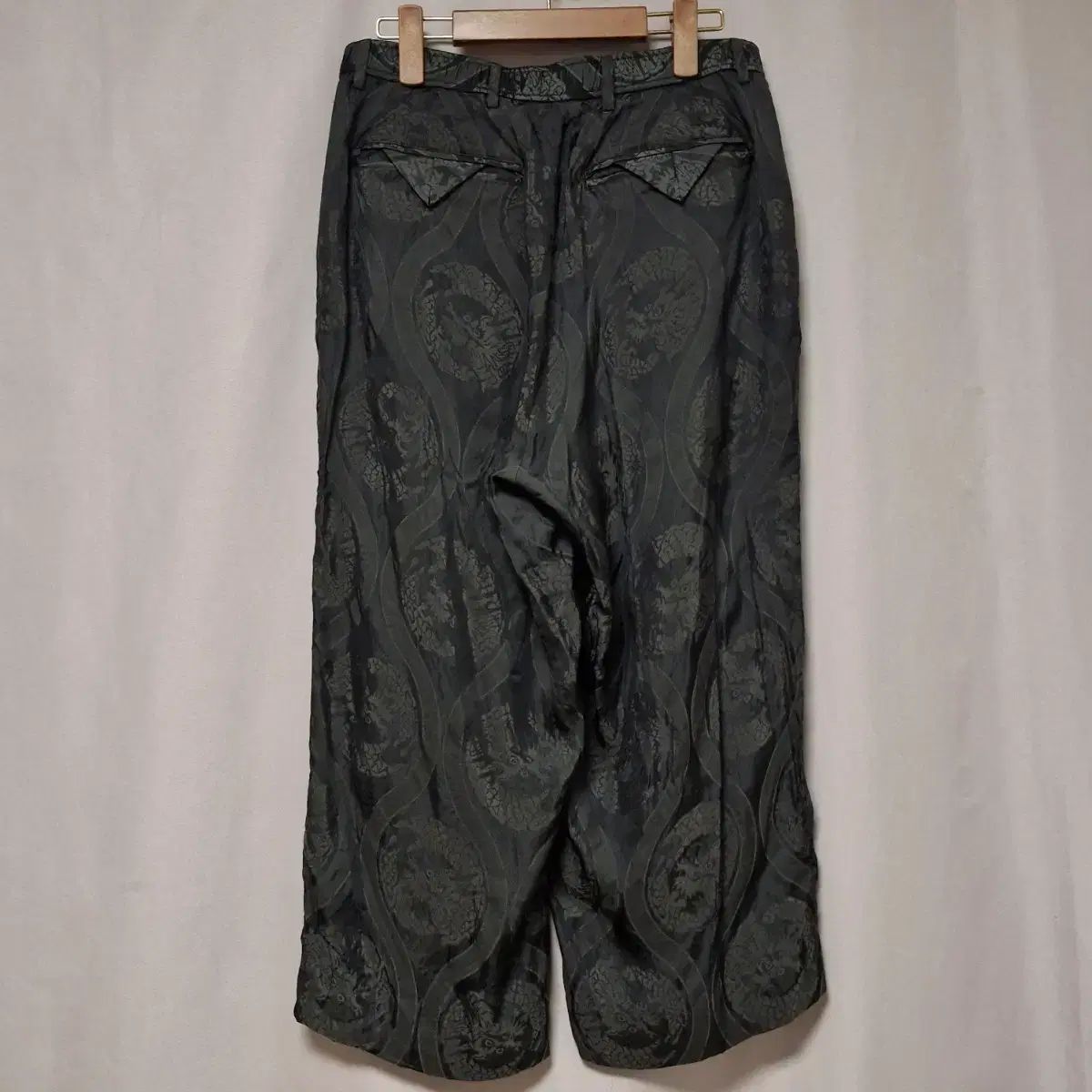 サスクワァッチファブリックス(SASQUATCH fabrix.) オリエンタル Dragon Diffusion ドラゴンディフュージョン パンツ 28,952円