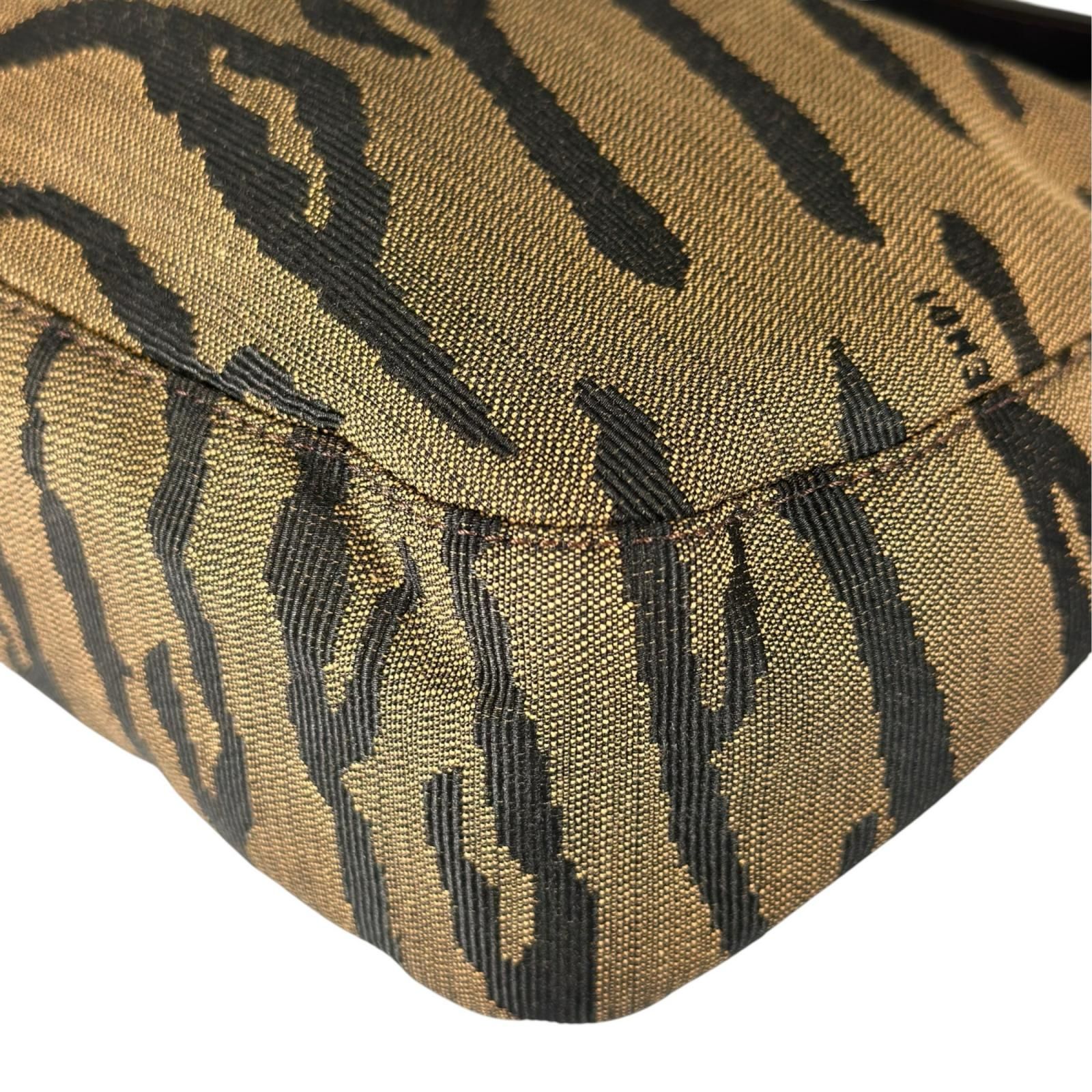 美品 FENDI フェンディ ホーボー ハンドバッグ ナイロン ブラウン 