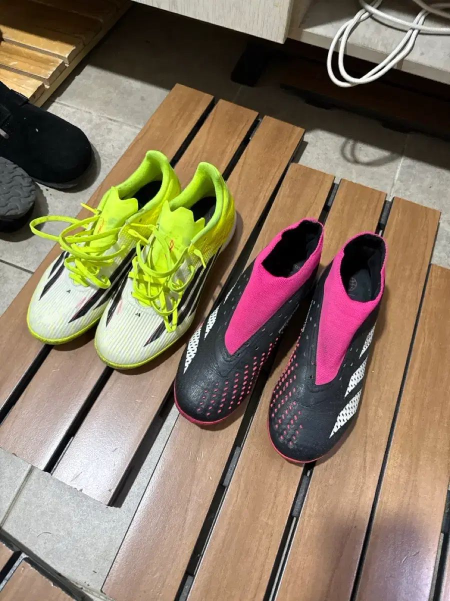 アディダス プレデター サッカーシューズ + アディダス f50 サッカーシューズ