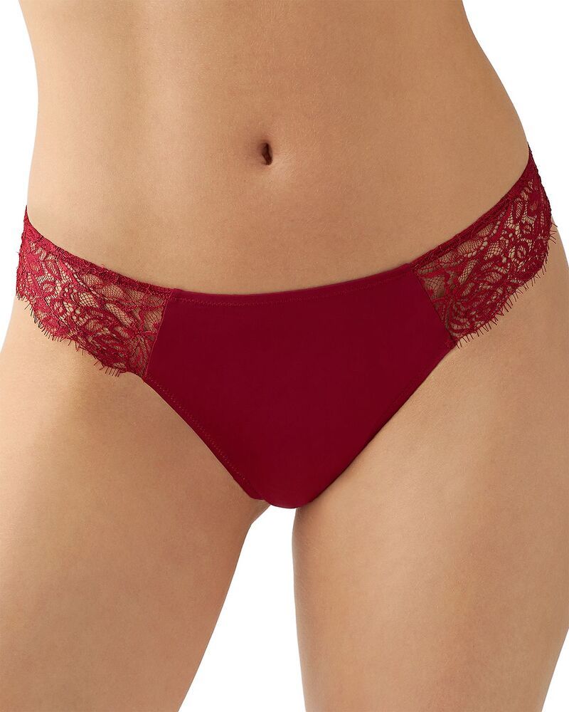 ビーテンプティッド レディース アンダーウェア パンツ レーストリム レース btemptd by Wacoal Its On Lace Trim Thong Biking Red レッド