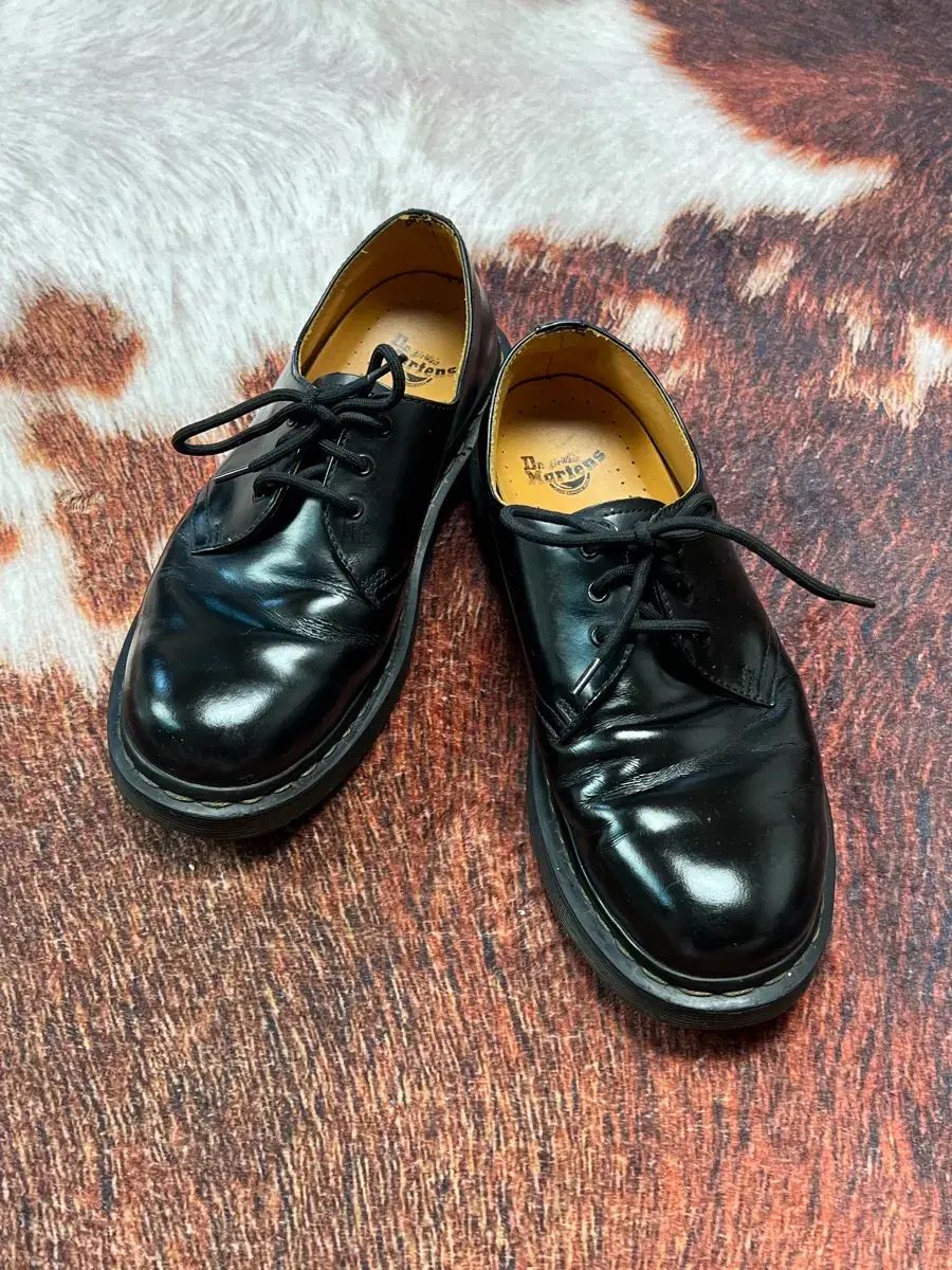 250 DR. MARTENS ドクターマーチン 1461 3 ホール ブラック