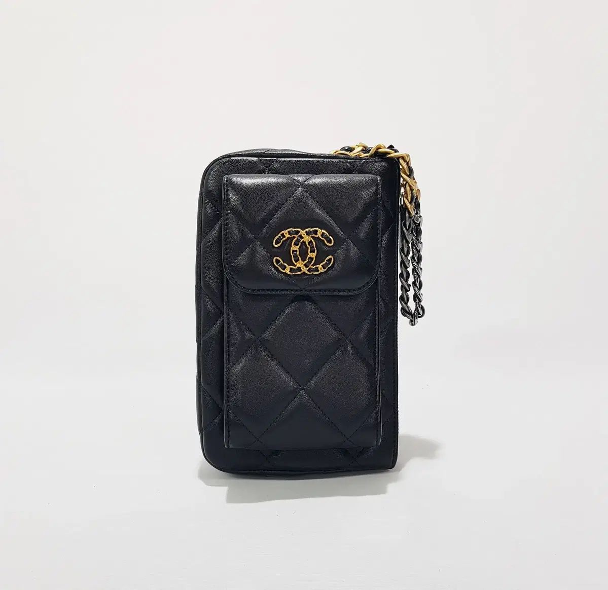 正規品) CHANEL ラムスキン 19 チェーン ポーチ 携帯ホルダーバッグ AP2099