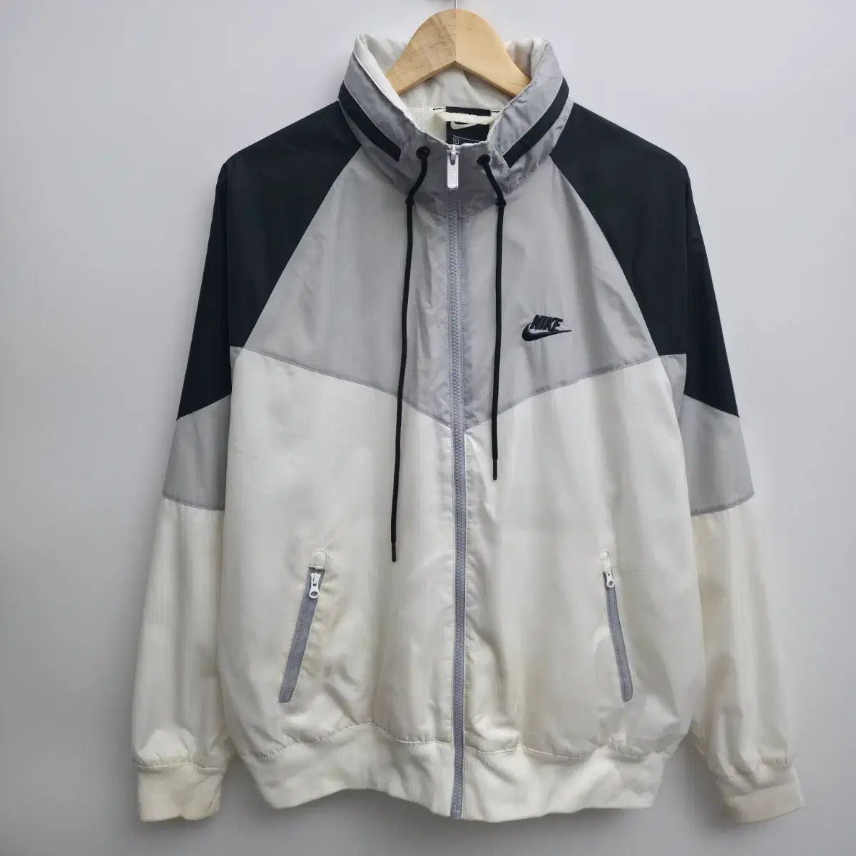 XL NIKE ウィンドブレーカー