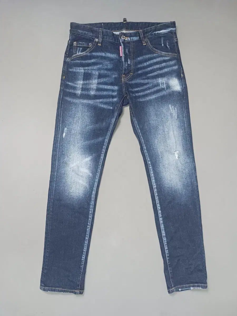 32 DSQUARED2 アイスパッチ スケータージーン デニム
