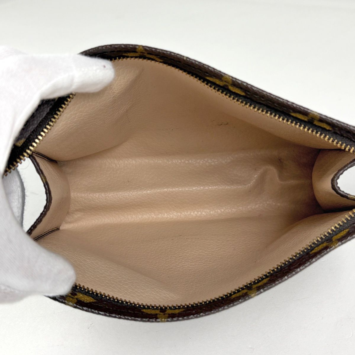 ルイ・ヴィトン Louis Vuitton ポッシュ トワレット19 メイク コスメ