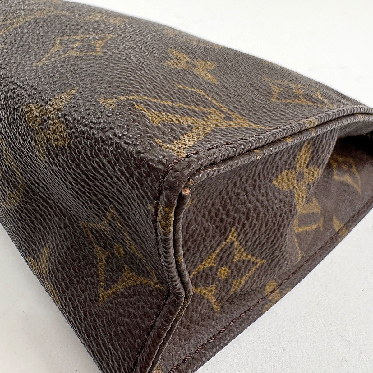 ルイ・ヴィトン Louis Vuitton ポッシュ トワレット19 メイク コスメ