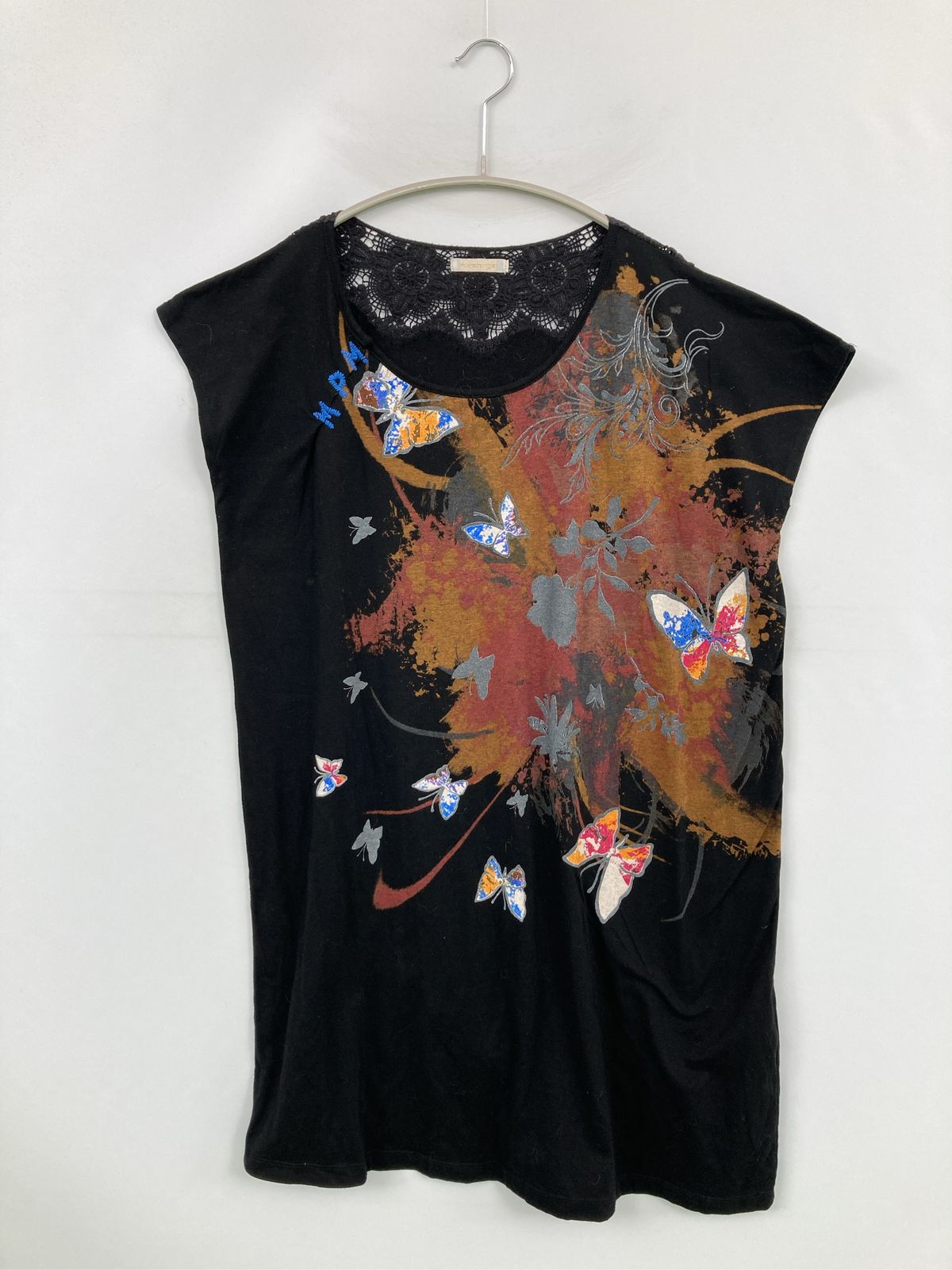 Mignon ミニョン Tシャツ/カットソー M ブラック 前面プリント レース ミドル丈 袖なし クルーネック(丸首)