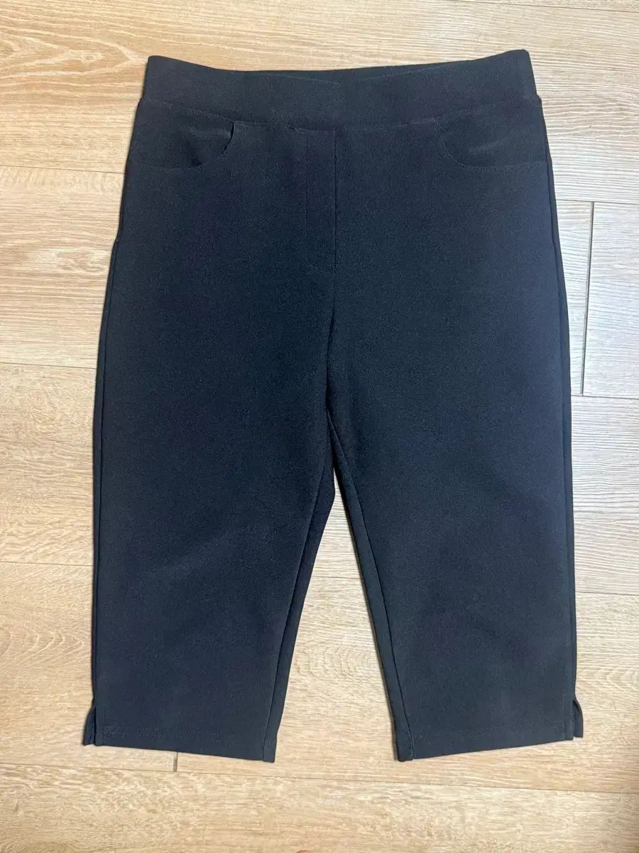 タナット カプリ レギンス パンツ
