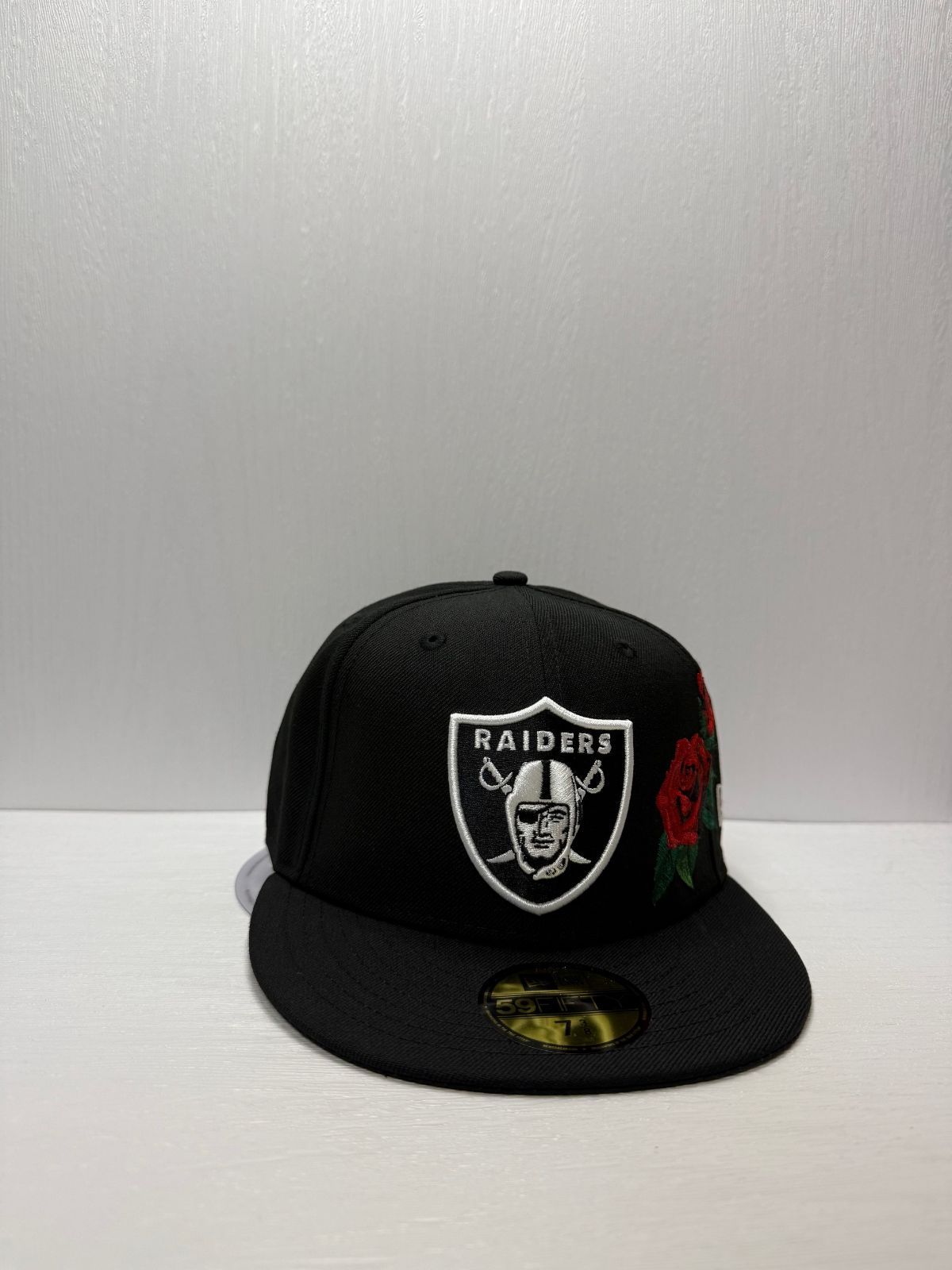 ニューエラ オークランドレイダース ローズ刺繍 59fifty フィッティドキャップ ブラックカラー