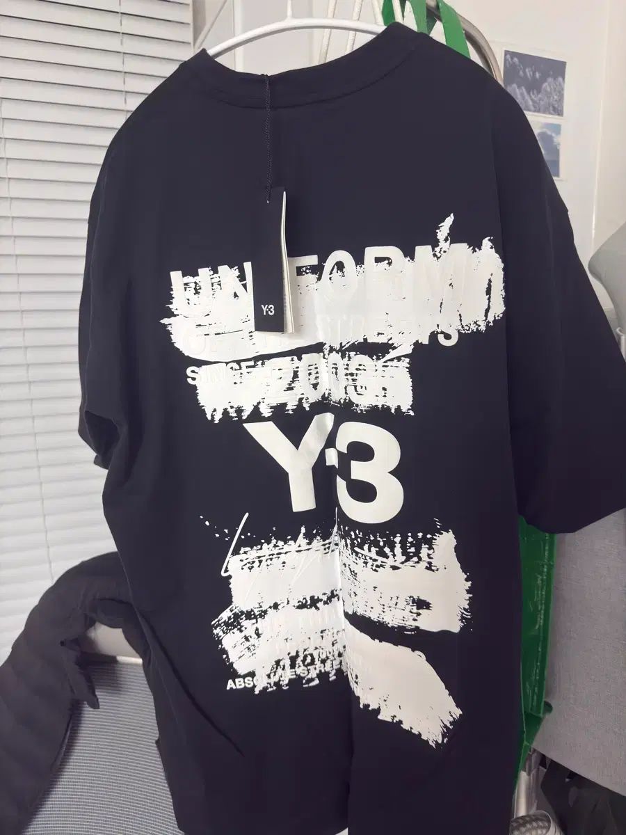 新品 L Y-3 グラフィック ショートスリーブ Tシャツ ブラック