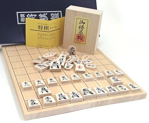 木製将棋盤セット　芳香と明るい色目　桧（ひのき） ４号折将棋盤と 優良押し駒★ ec93deb3