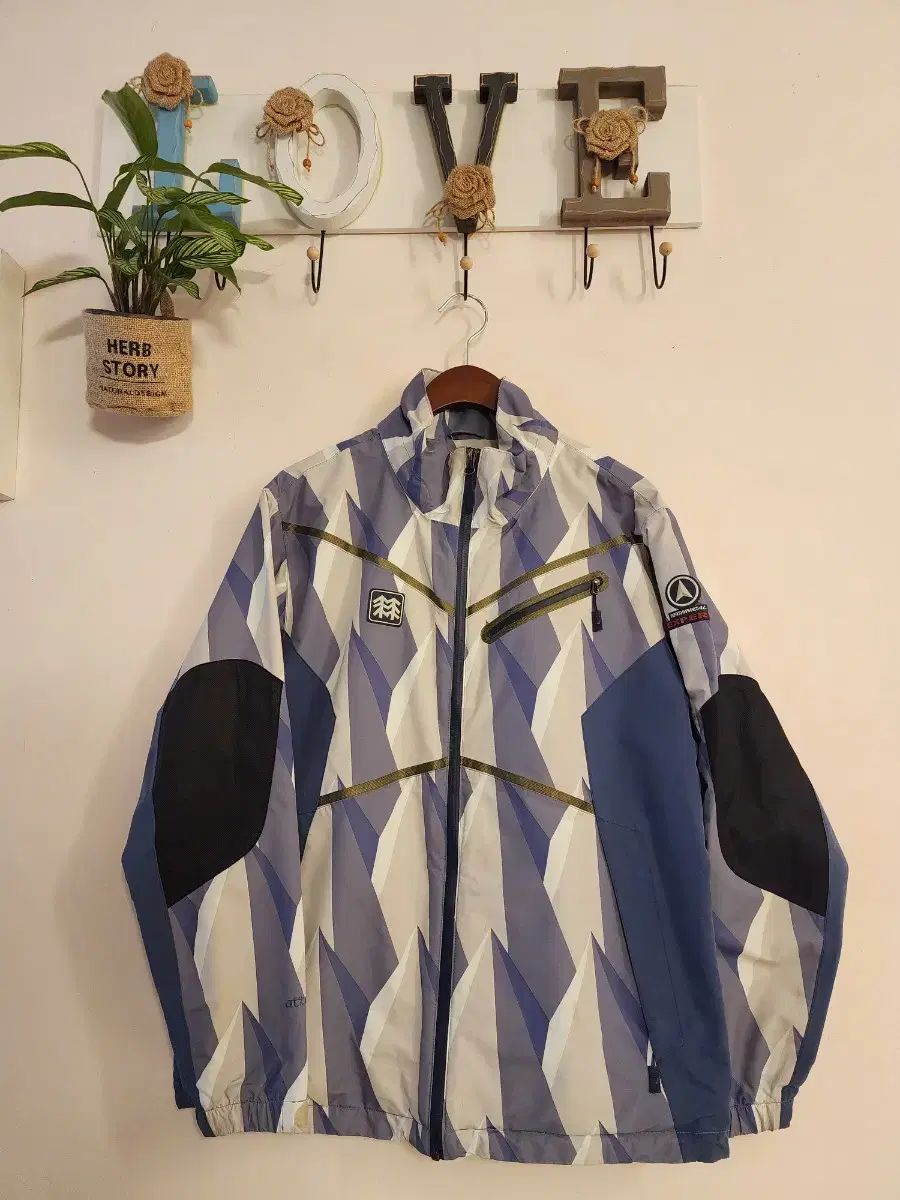 正規品) KOLONSPORT ウィンドブレーカー アウター