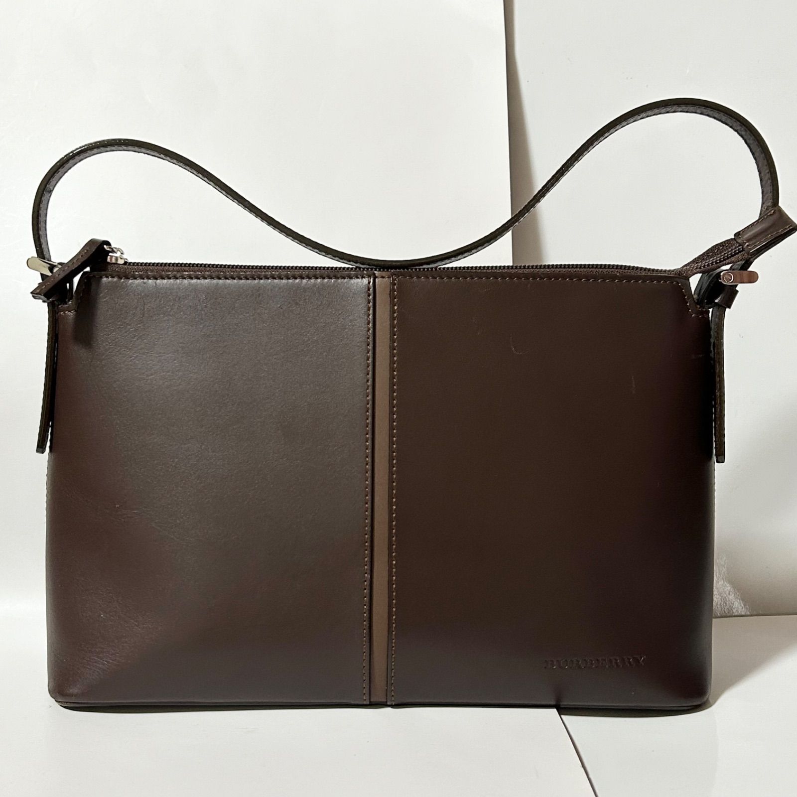 BURBERRY バーバリー ショルダーバッグ 肩掛け バッグ レザー ブラウン シルバー金具 レディース B5709030c