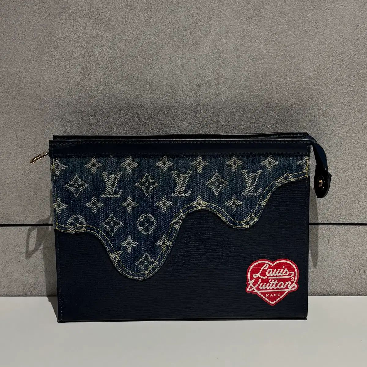 正規品 (プレゼント可能)/OS ルイヴィトン NIGO 2 デニム ポシェット・ヴォワヤージュ クラッチバッグ