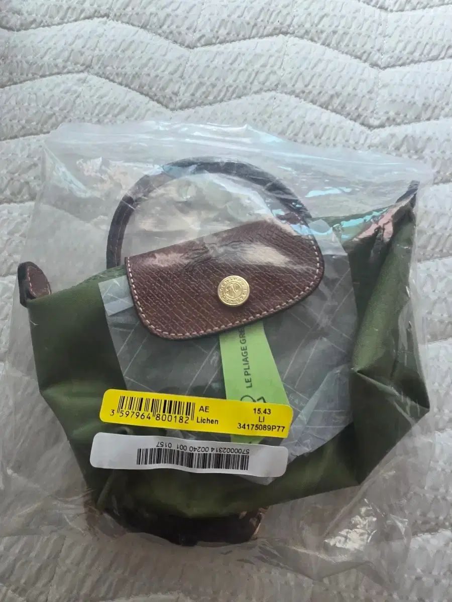 ロンシャン カーキ ONE 残り１点 (詳細写真希望の方は톡) 10,123円