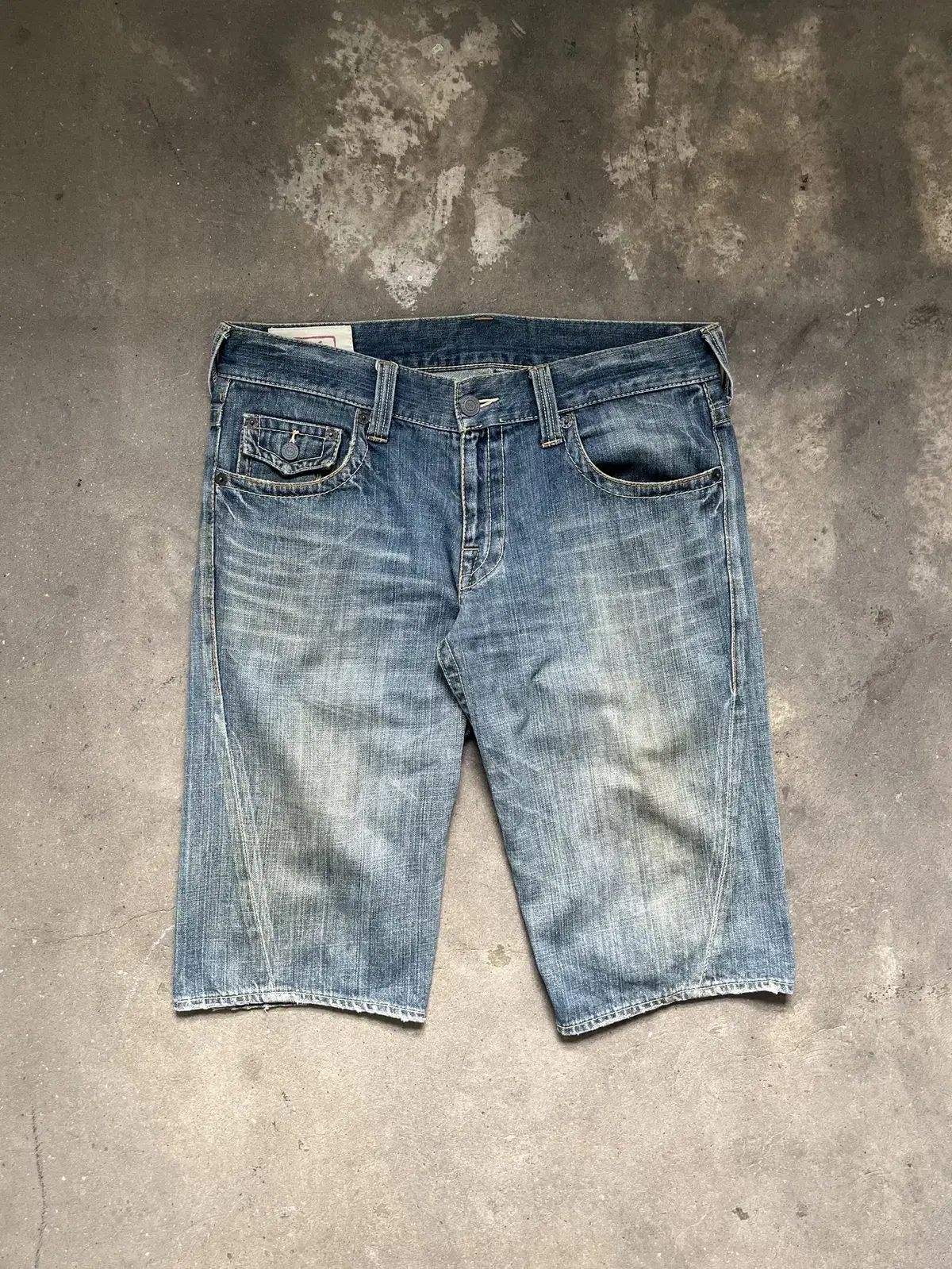 ヴィンテージ カーブド バミューダ パンツ
