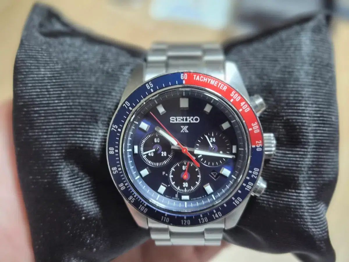 SEIKO セイコー SSC913 モデル 出品