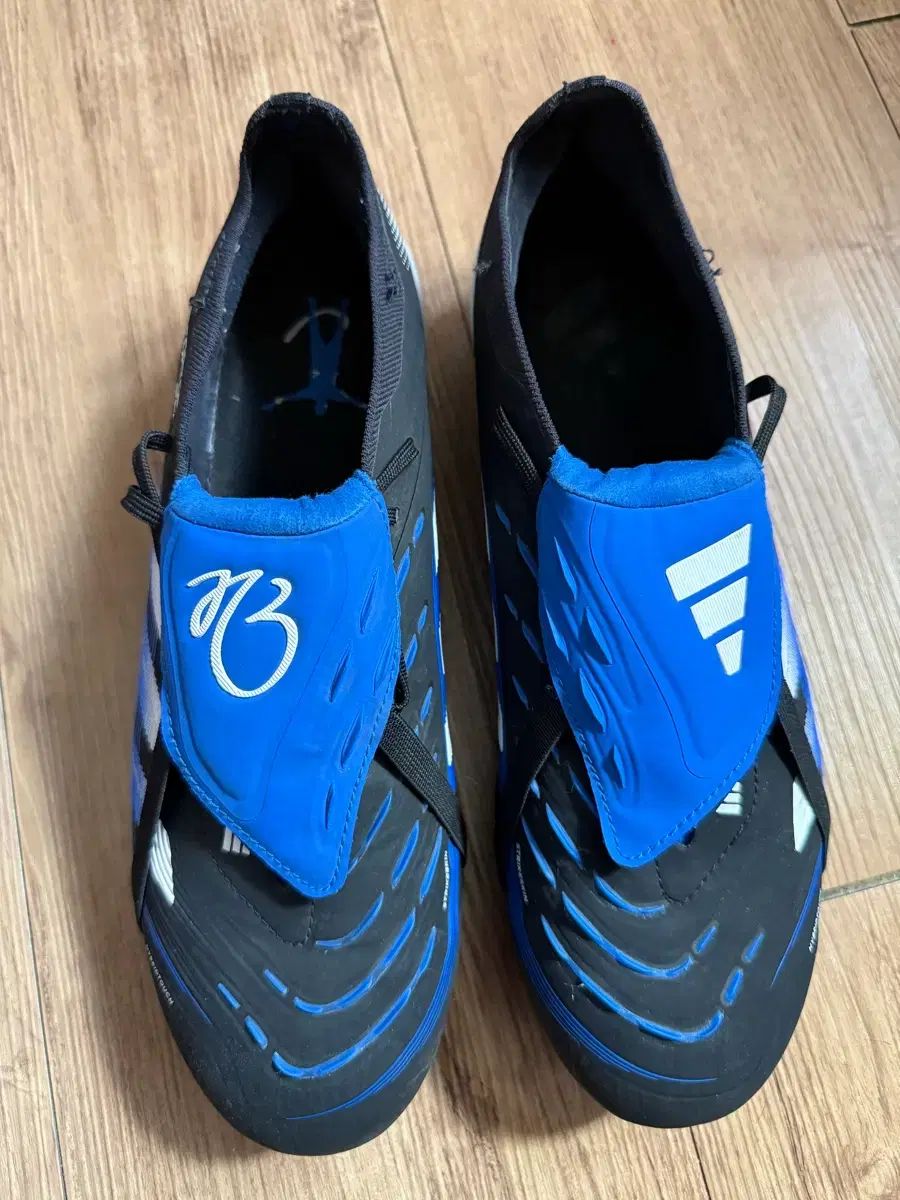 アディダス プレデター 25 ft ag エリート ジュード・ベリンガム サッカーシューズ 275