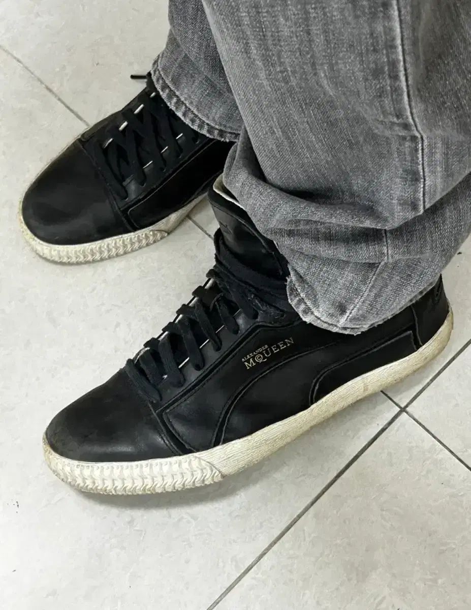 43 Alexander McQueen アレキサンダー・マックイーンXプーマ ブラック ハイトップ スニーカー