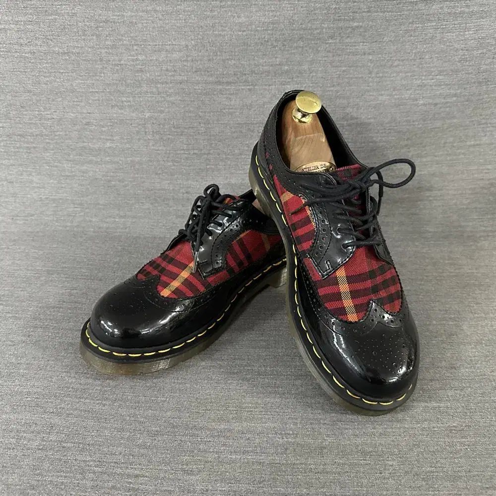 DR. MARTENS ドクターマーチン麻ウィングチップ/メンズ(270mm)/s1635/状態良し