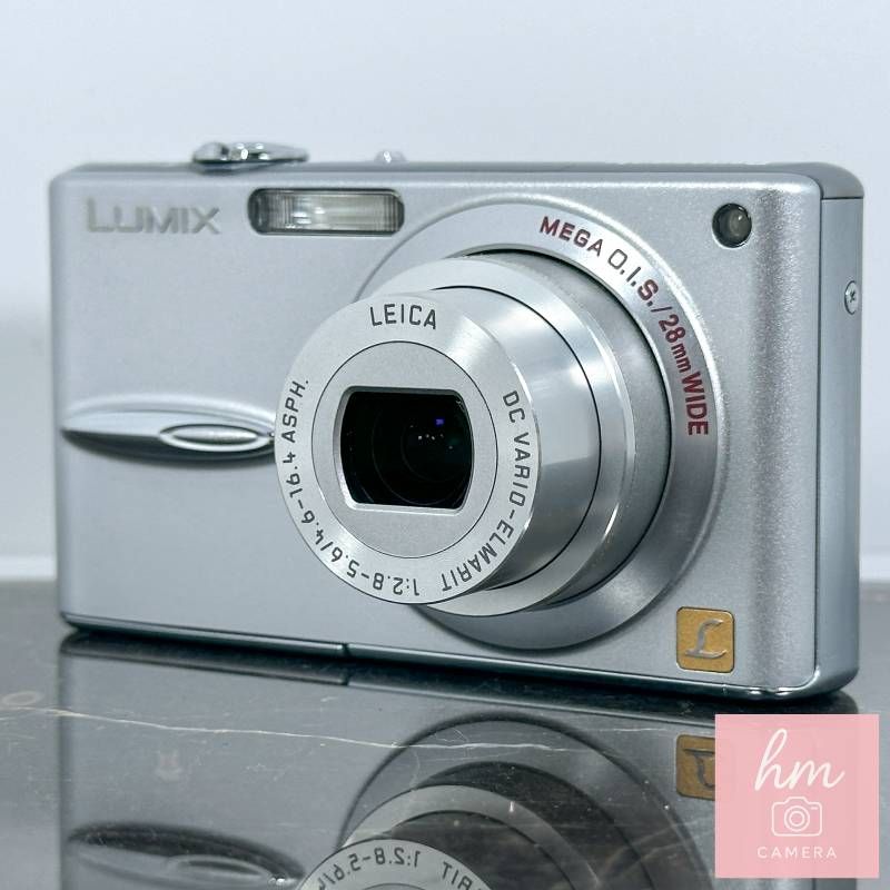 【美品】Panasonic LUMIX DMC-FX30 シルバー 720万画素 光学3.6倍ズーム 広角28mm ライカレンズ コンパクトデジタルカメラ パナソニック ルミックス