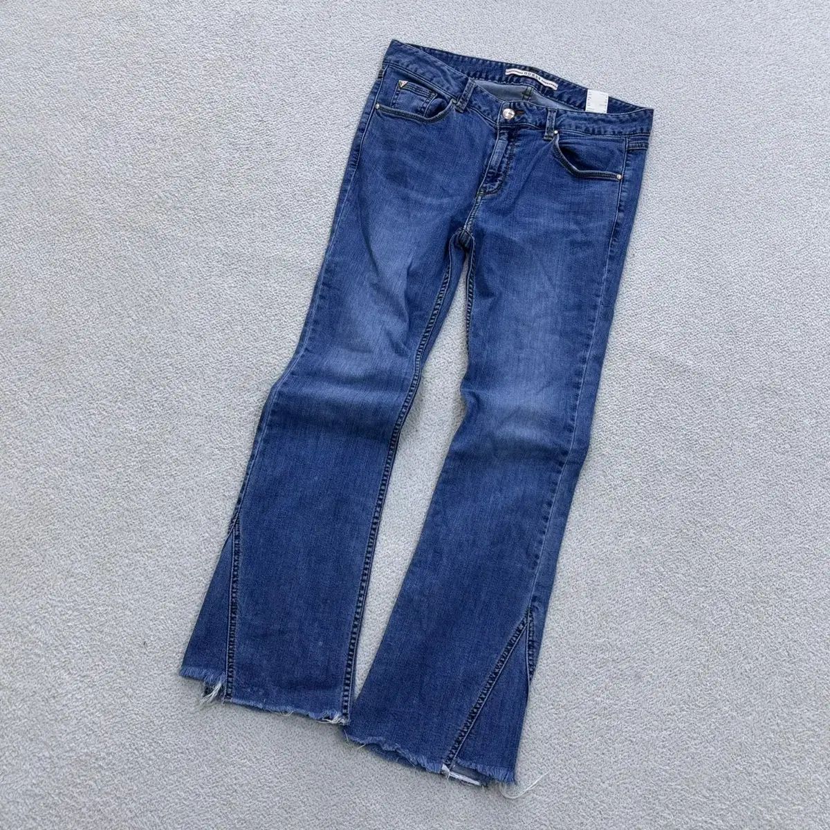 GUESS スリム ブーツカット デニム パンツ 70(28) 0504E