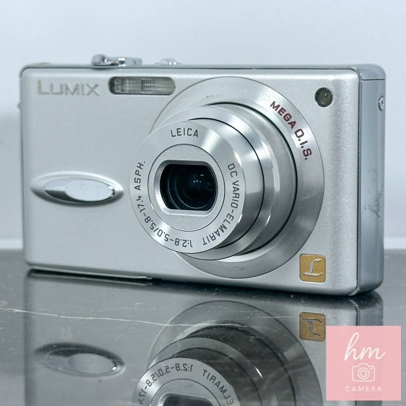 Panasonic LUMIX DMC-FX8 シルバー 500万画素 光学3倍ズーム ライカレンズ MEGA O.I.S. コンパクトデジタルカメラ パナソニック ルミックス