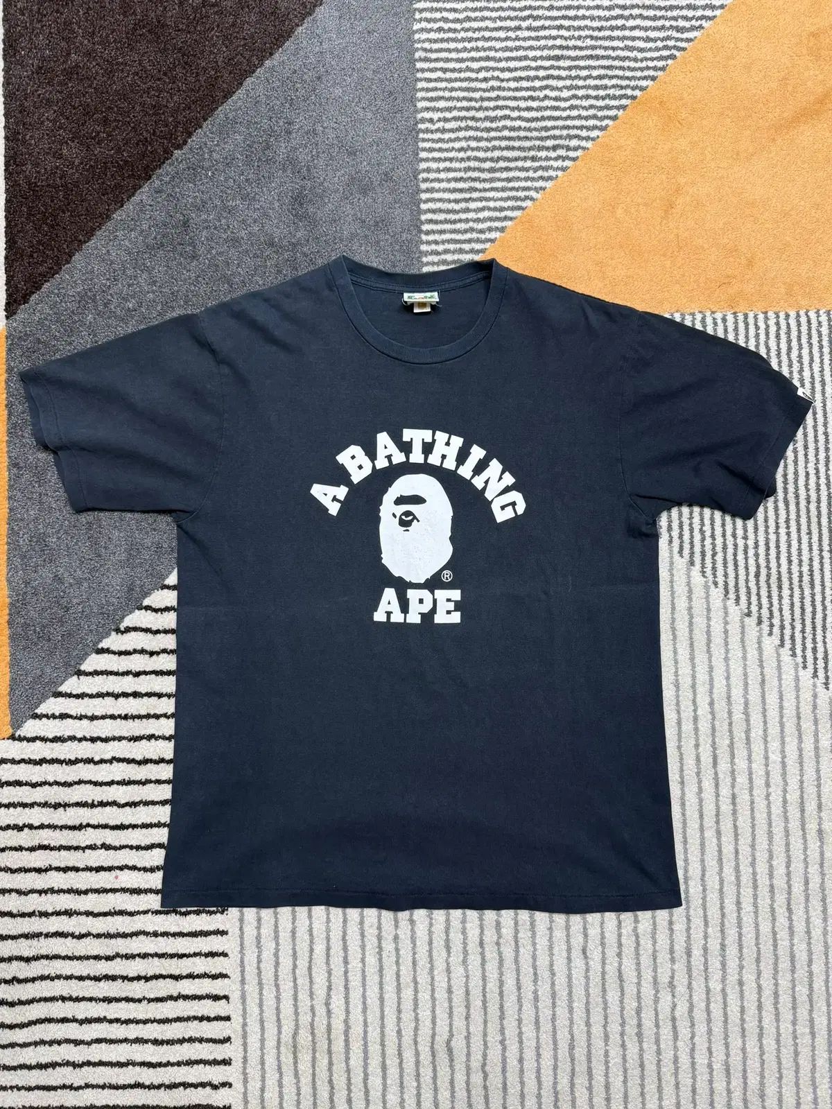 2XL A BATHING APE アベイシングエイプ カレッジ ロゴ ブラック Tシャツ