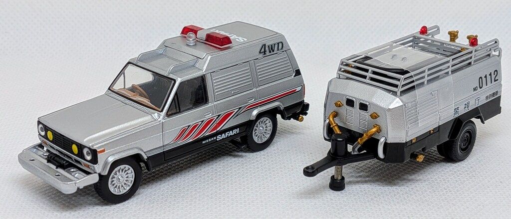 トミーテック TOMICA LIMITED VINTAGE NEO サファリ 4WD タンク車付 西部警察 第111話 出動命令・特車サファリより VOL.19