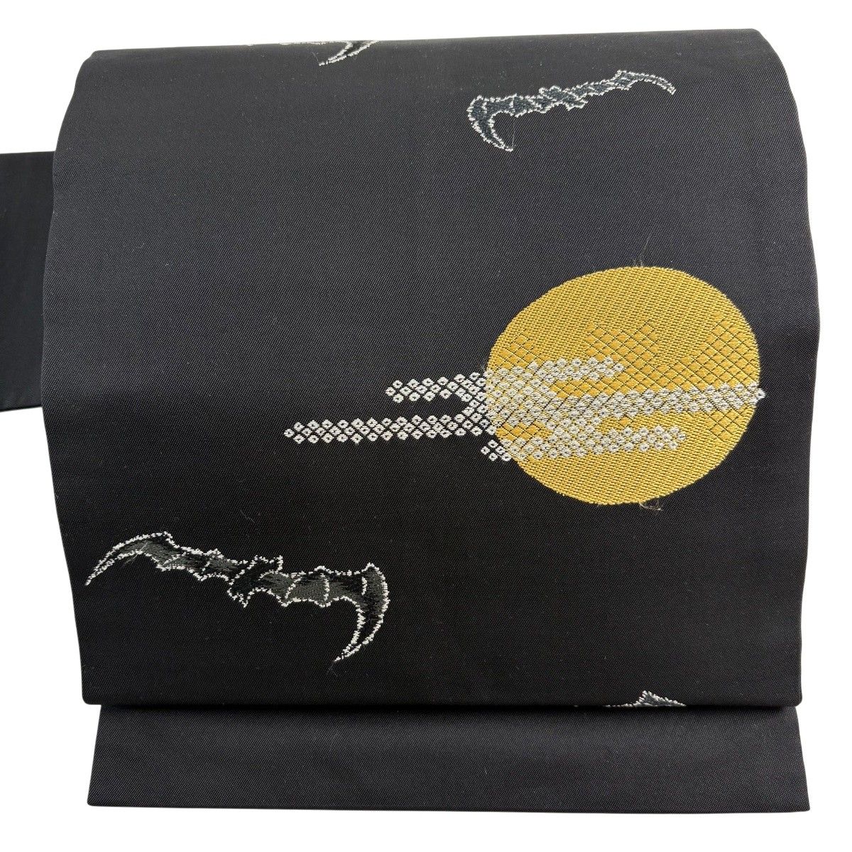 名古屋帯 逸品 コウモリ 月霞 黒 正絹 【中古】