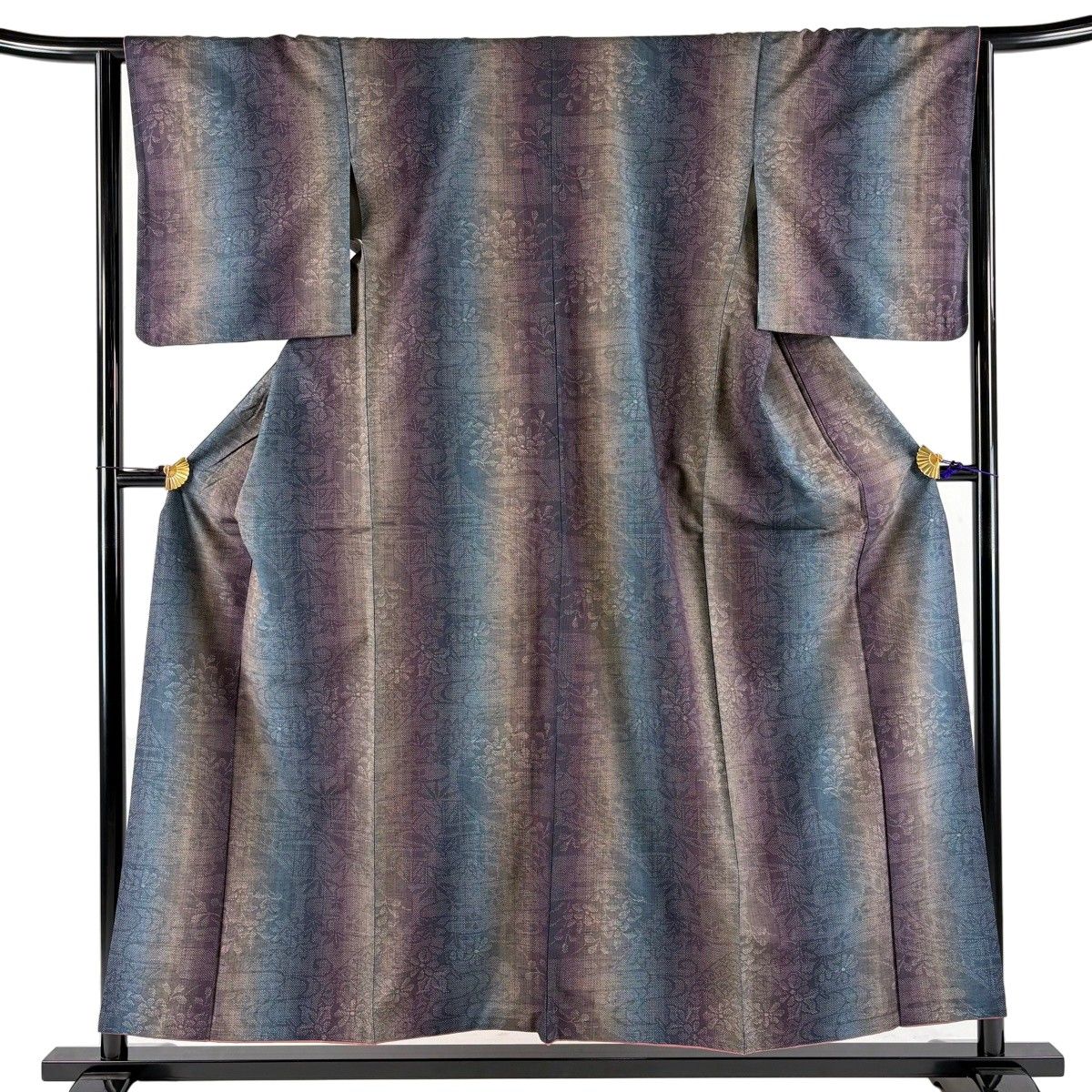 【美品】 紬 身丈156cm 裄丈64cm M 袷 草花 流水 茶紫 正絹 秀品 【中古】