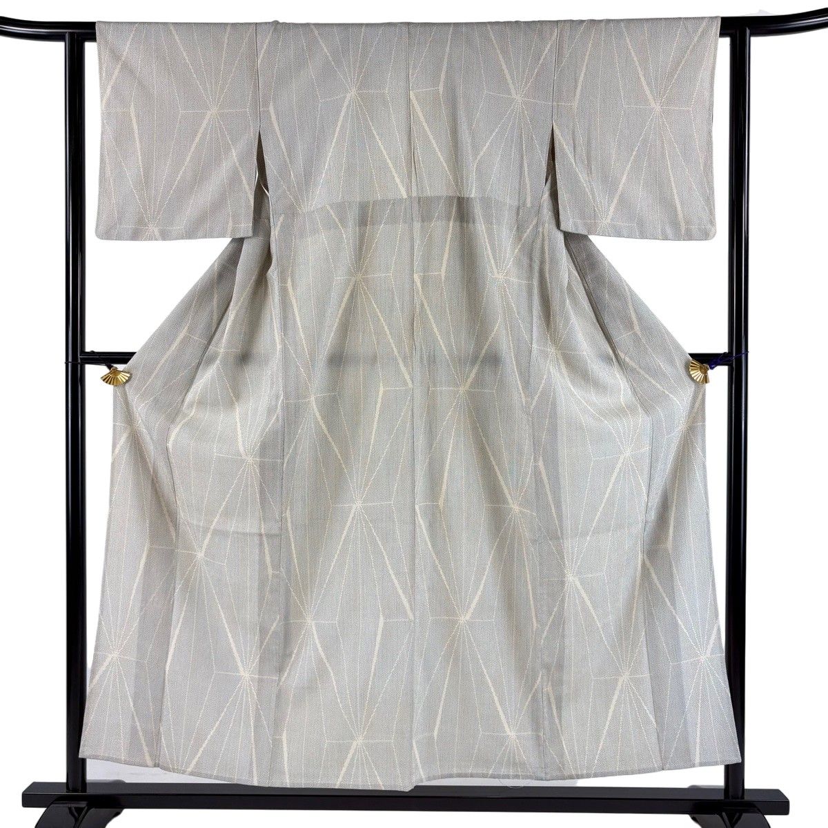 紬 身丈155cm 裄丈61cm S 単衣 麻の葉 灰色 正絹 秀品 【中古】