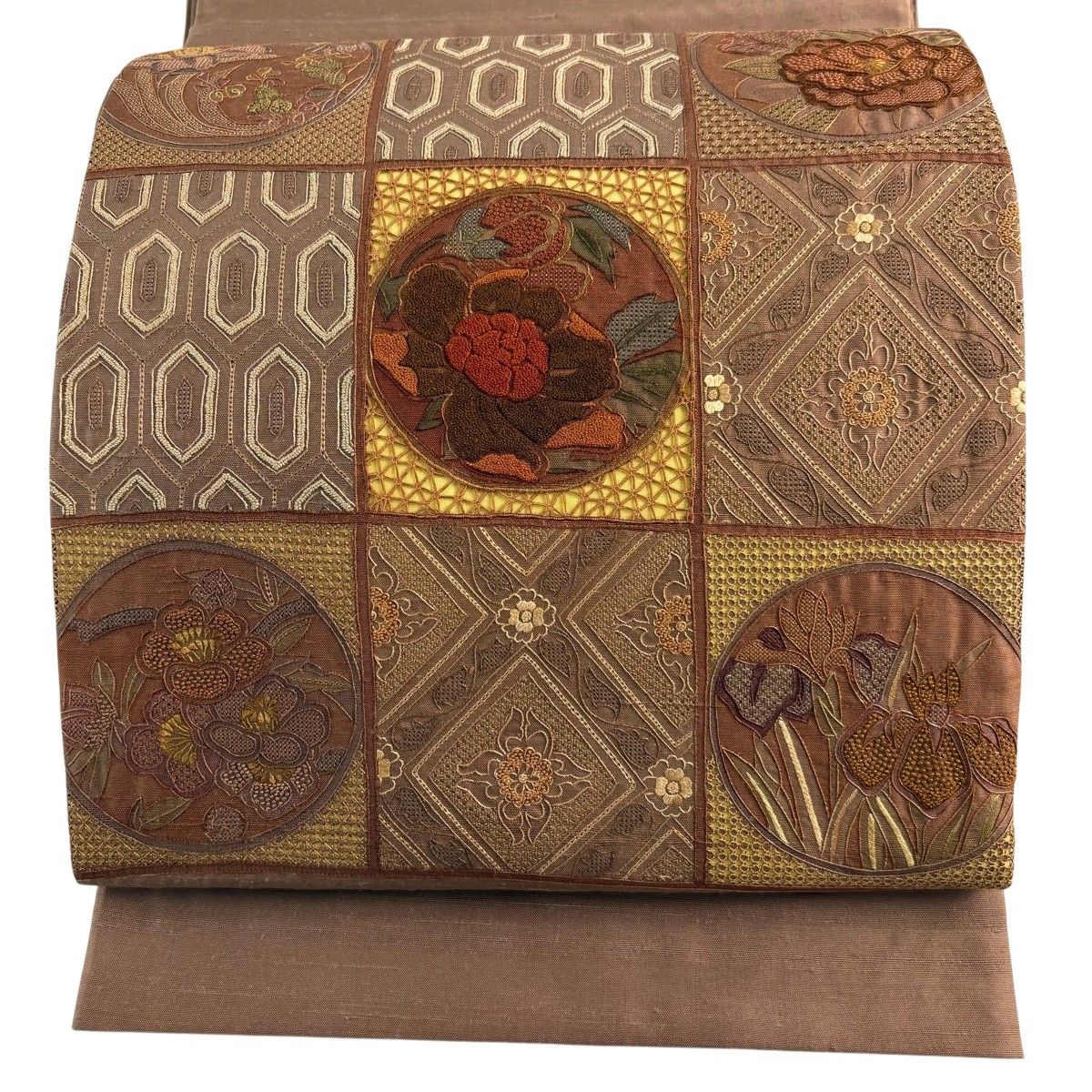 【美品】 袋帯 秀品 紬地 草花 亀甲 刺繍 茶色 お太鼓柄 正絹 【中古】