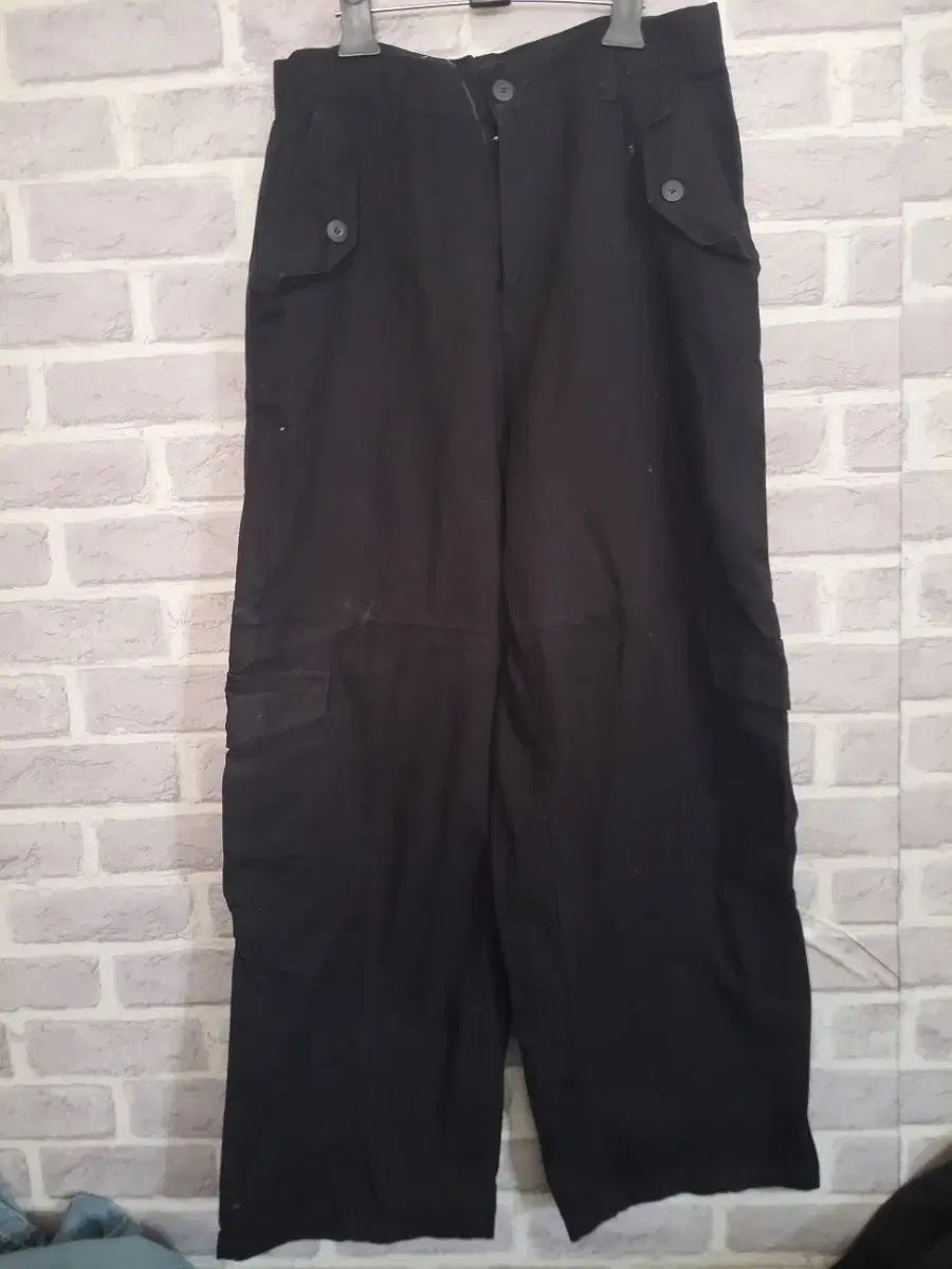 AREUBAN ブラック カーゴ コットン パンツ 2号 / お得な キツネ