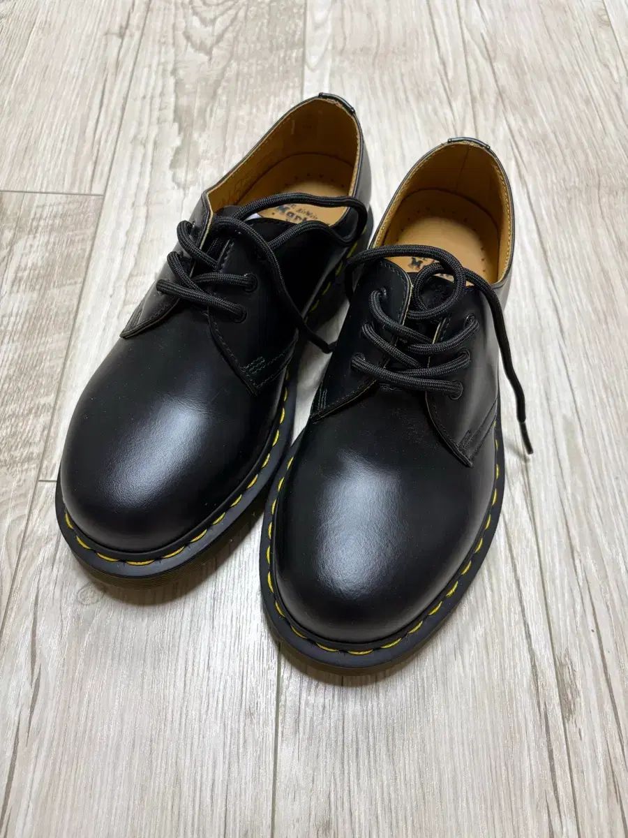 DR. MARTENS 1461 3ホール スムース 230 25,446円