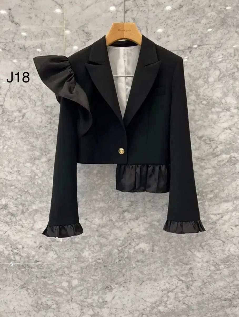 js NEW YORK スター スタイル セール (当日発送) 完売 フリル POINT ショート ジャケット (ヒョンジェ(HYUNJAE) 入手不可)