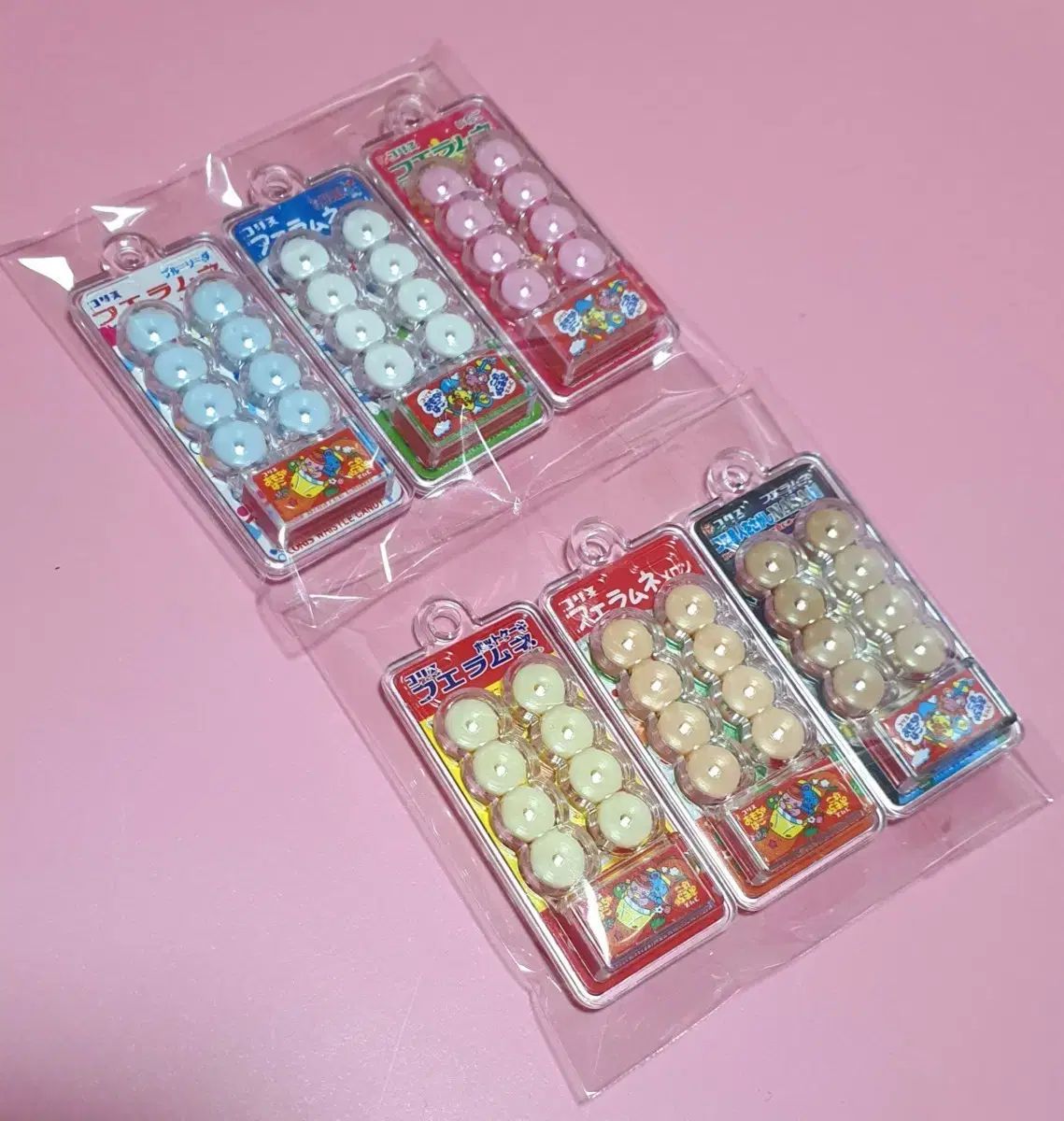 WHOエラむね ミニ キーホルダー フィギュア 6種 SET