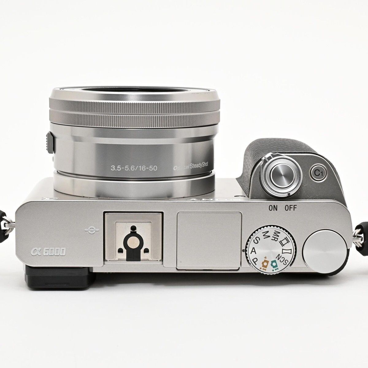 1347＜美品＞ソニー SONY α6000 パワーズームレンズキット シルバー