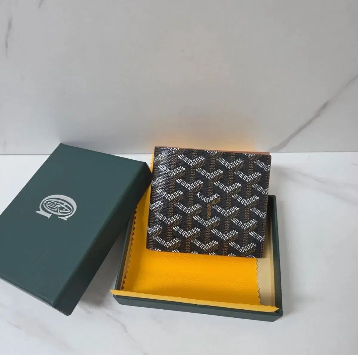 Masion Goyard ゴヤール 二つ折り財布