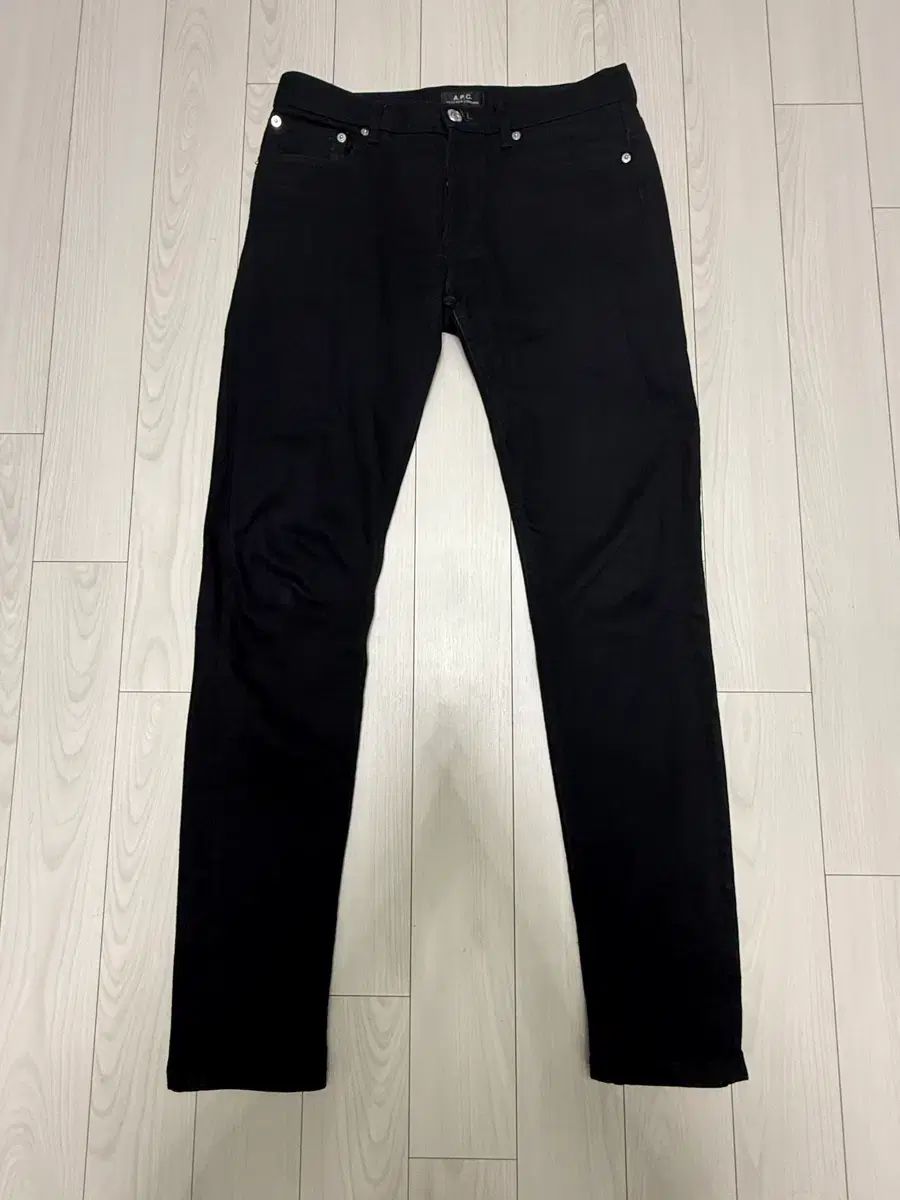 A.P.C. アーペーセー プチニュースタン ブラックジーン 29