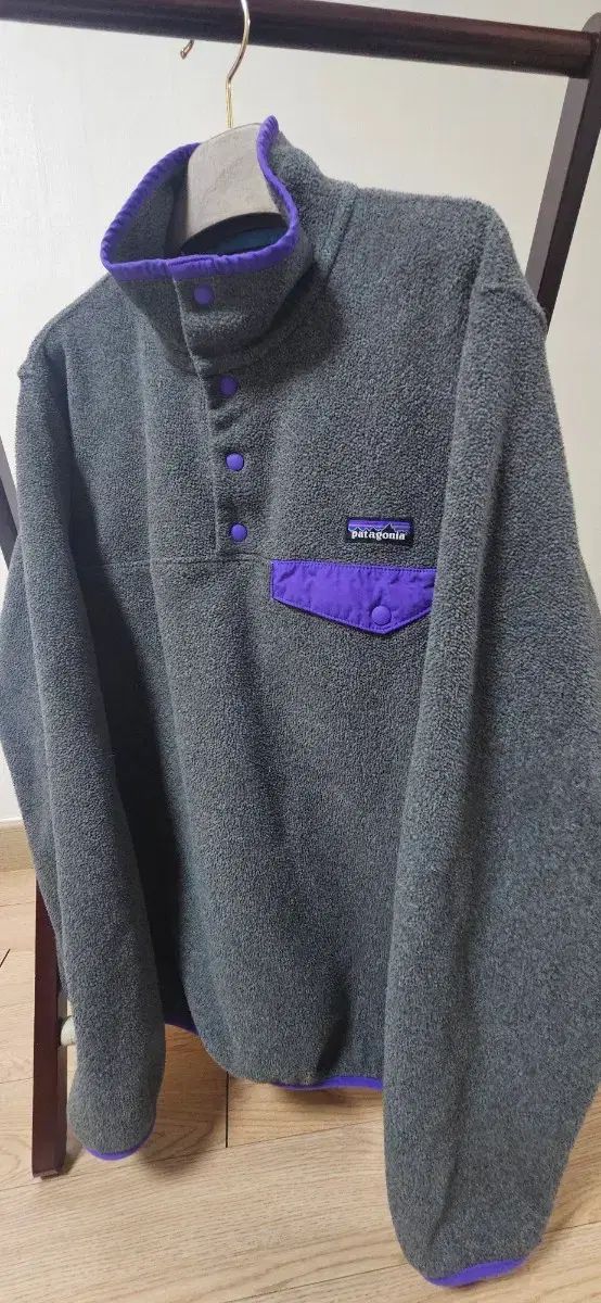 ウィメンズ M patagonia Synchilla（シンチラ） ニッケル/PURPLE パープル