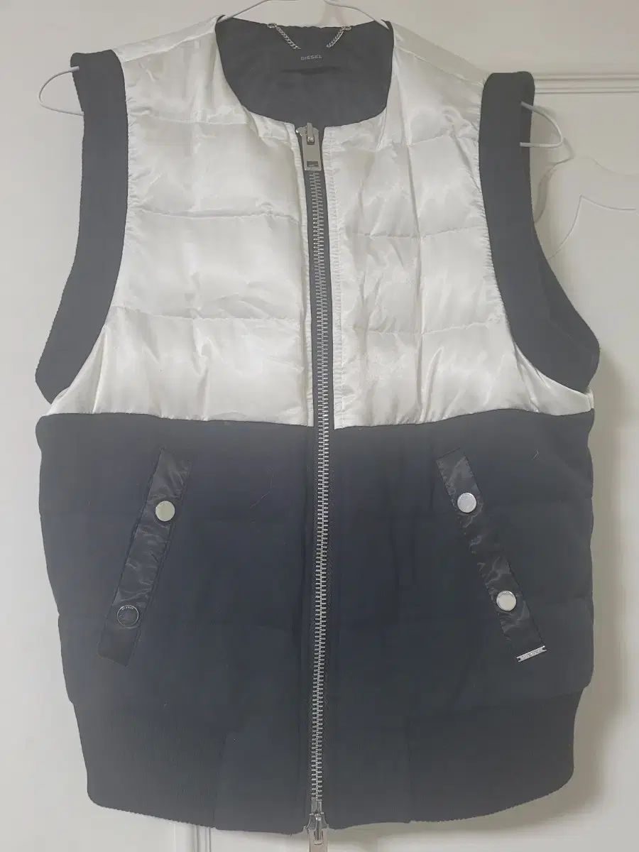 DIESEL ダウンベスト
