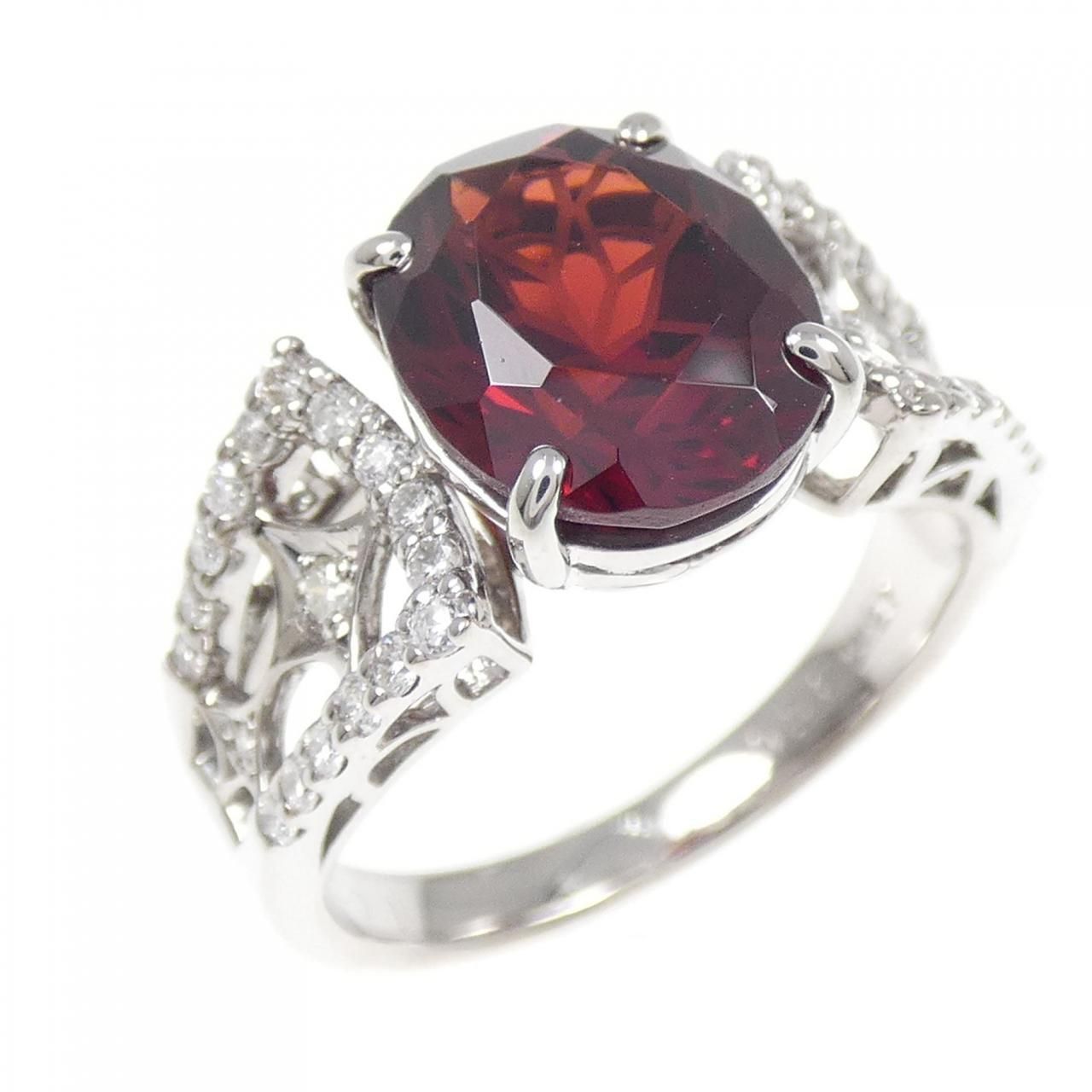 K18WG ガーネット リング 3.56CT