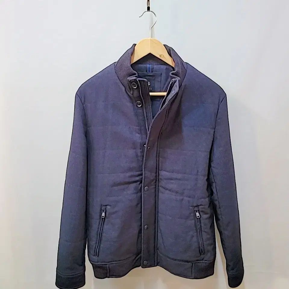 95 ) OLZEN(オルゼン) 軽量ダウン級アウター