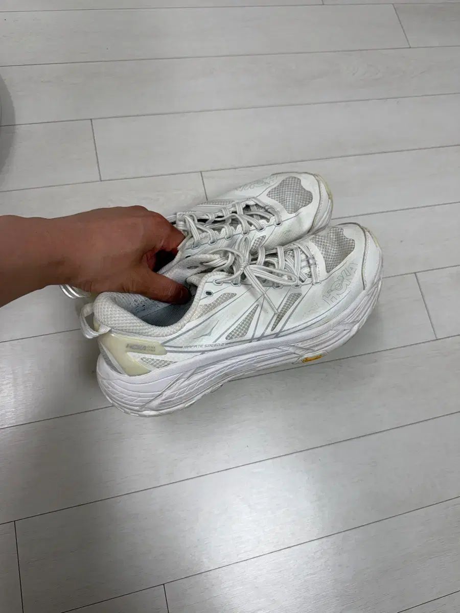 ホカ マファテ スピード 2 275 サイズ 写真 撮って絶対履きません